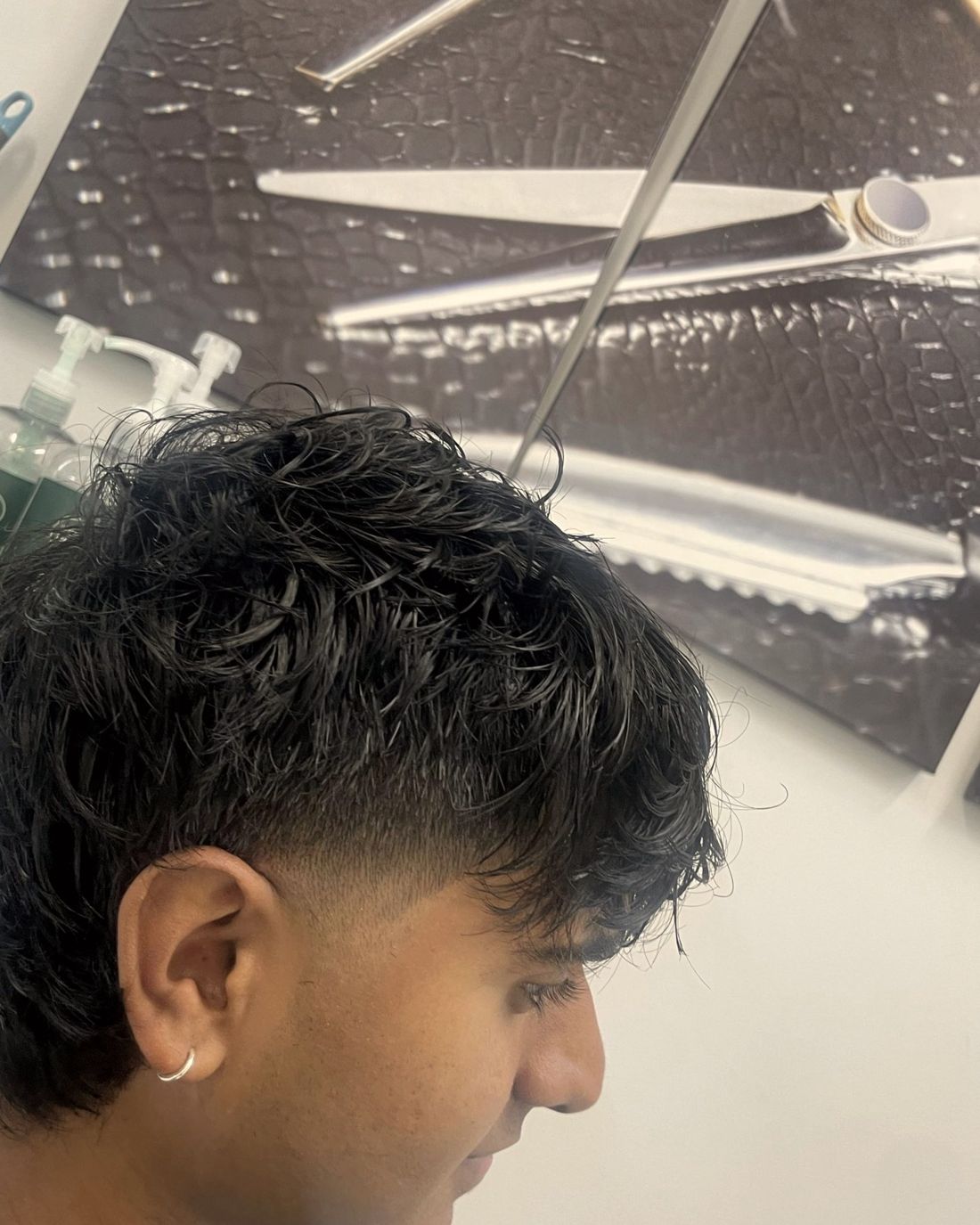 Textured fringe with a low taper